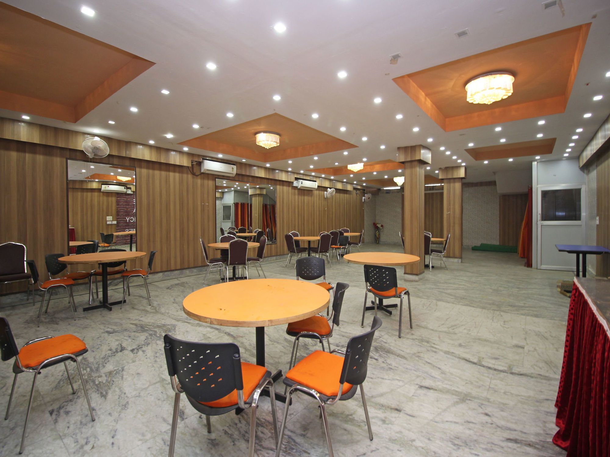Oyo 576 Hotel Shree Kanta Residency Gurgaon Exterior photo