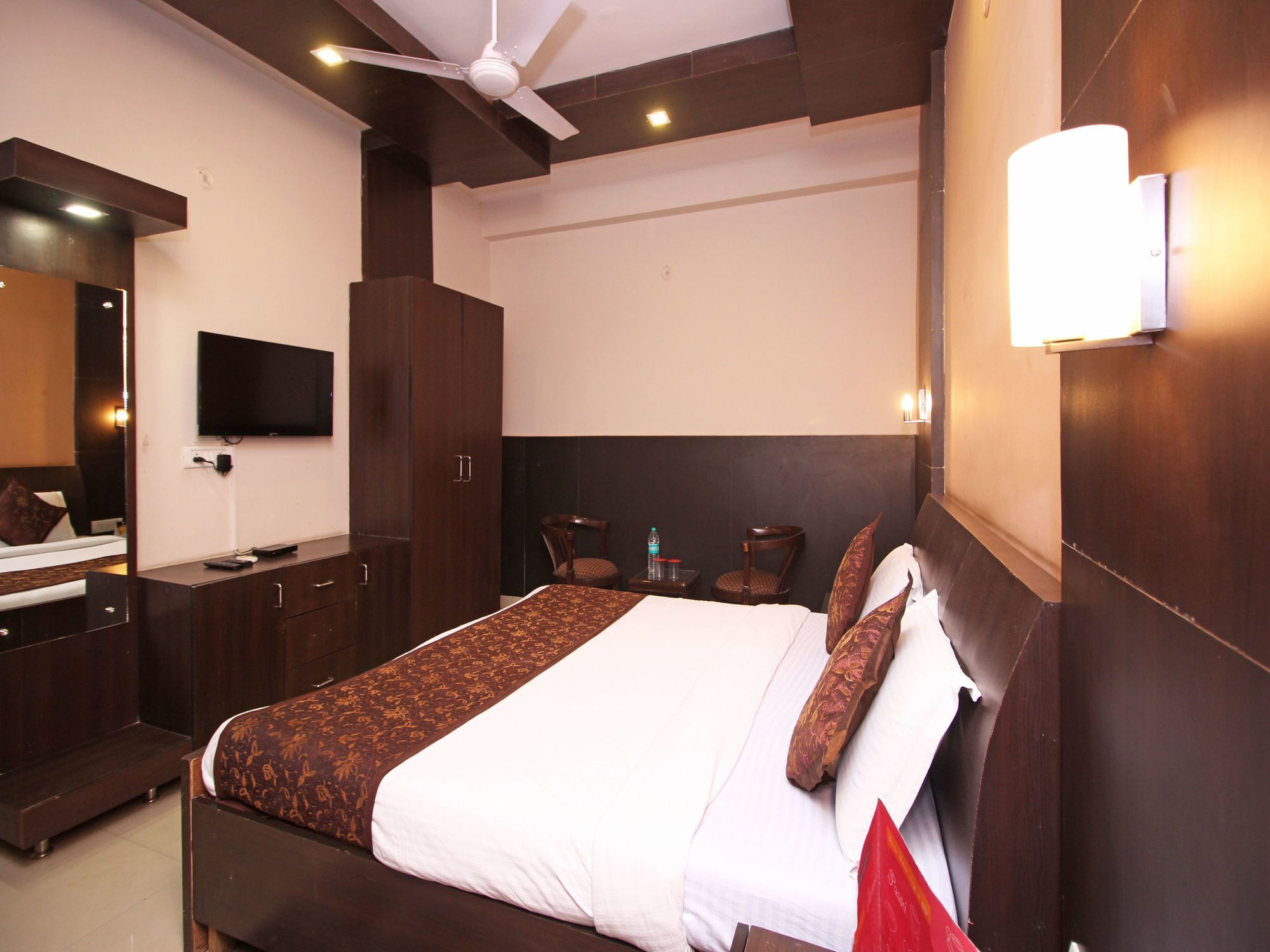 Oyo 576 Hotel Shree Kanta Residency Gurgaon Exterior photo